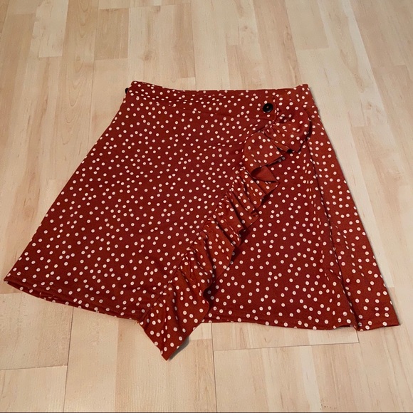 Missguided Dresses & Skirts - Misguided polka dot skirt
